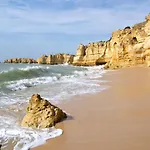 Villa In With Pool & Ocean Views Albufeira