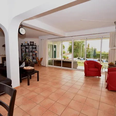 In With Pool & Ocean Views * Αλμπουφέιρα